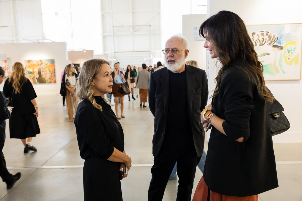 Curated Tours of the Fair by the Collectors Club